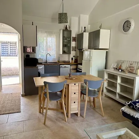 Maison 50 M De La Plage Semesterbostad *